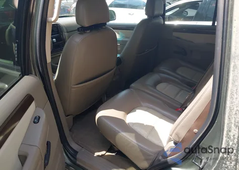 2004 Ford Explorer Eddie Bauer из США, поврежденный, VIN 1FMZU64K34UB56618